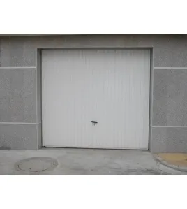 Махови гаражни врати